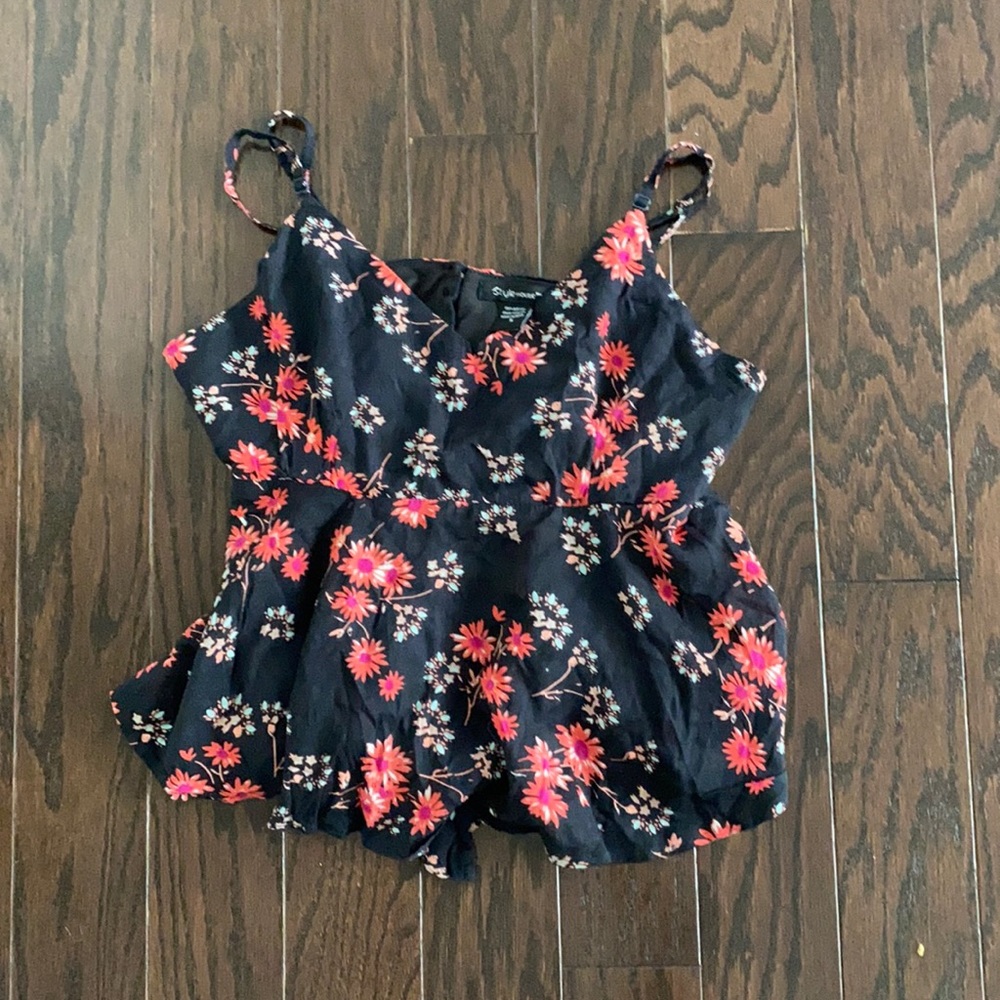 Style House juniors size S black babydoll Top